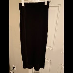 Black maxi skirt side slit mid way